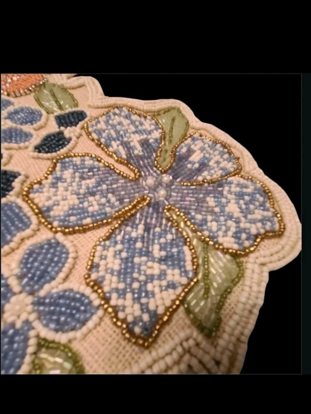 NEW Beautiful Glass Beaded Spring Summer Butterfly & Flowers Table Runner